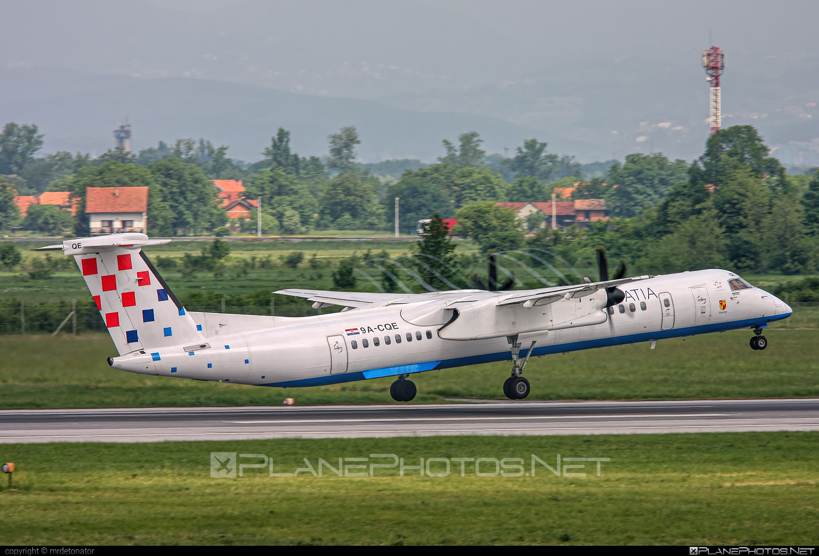 Bombardier DHC-8-Q402 Dash 8 - 9A-CQE operated by Croatia Airlines #CroatiaAirlines #bombardier #dash8 #dhc8 #dhc8q402