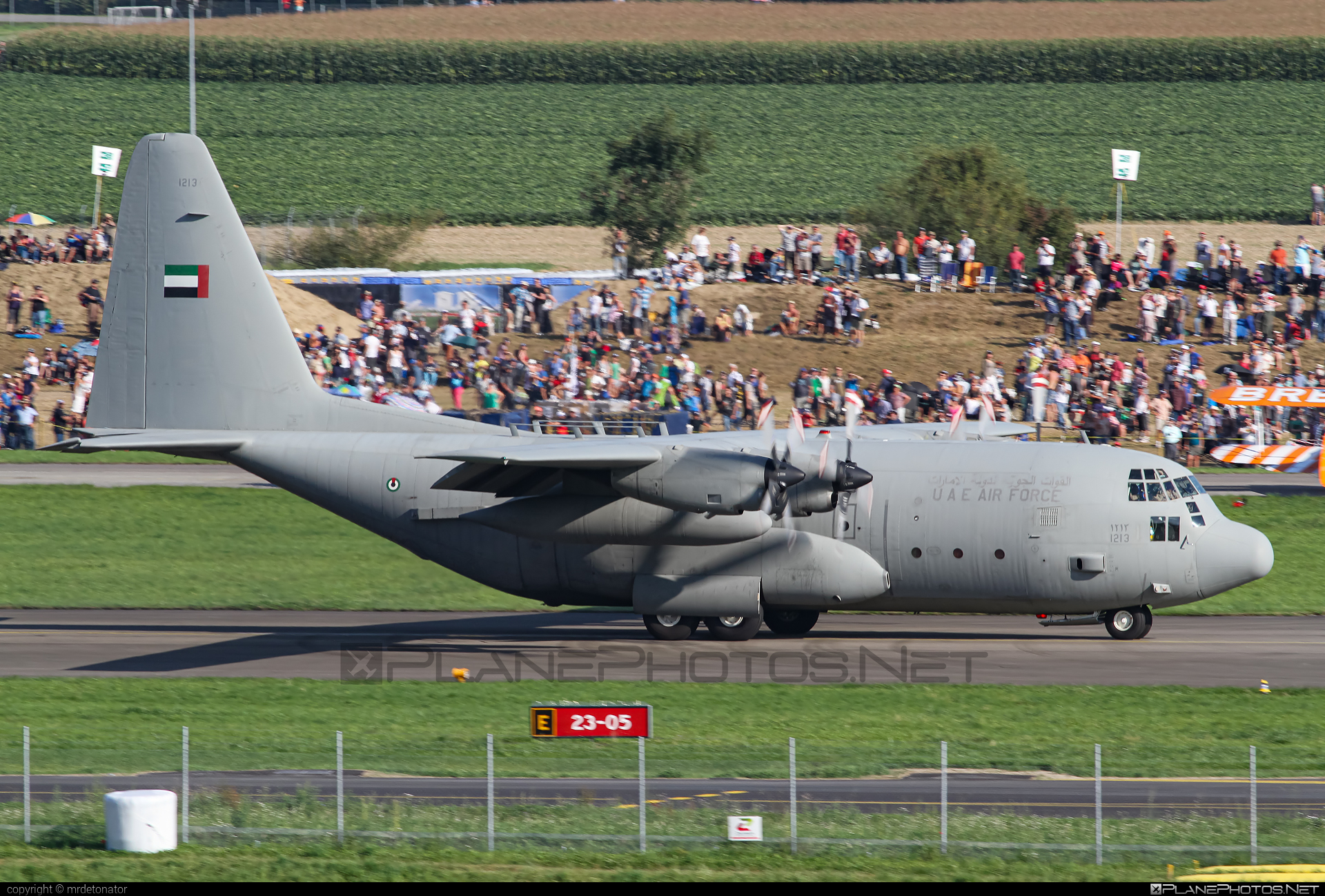 Lockheed C-130H Hercules - 1213 operated by United Arab Emirates Air Force #C130HHercules #c130 #c130hercules #lockheed #lockheedc130 #lockheedc130h #lockheedc130hercules #lockheedc130hhercules #uaeaf #unitedarabemiratesairforce