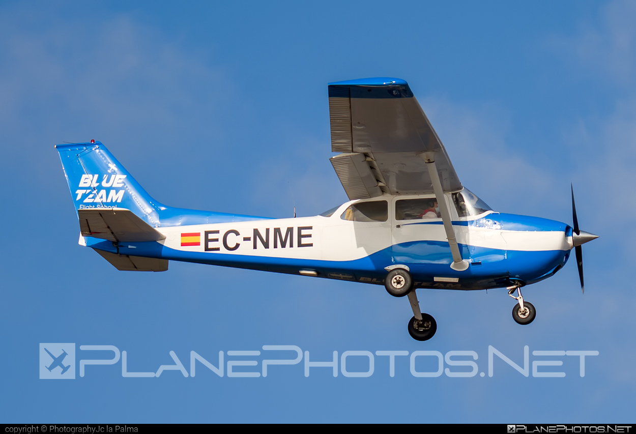 Reims F172M Skyhawk - EC-NME operated by Blue Team Flight School #BlueTeamFlightSchool #cessna172 #cessnaskyhawk #f172m #reims #reims172 #reimsf172 #reimsskyhawk