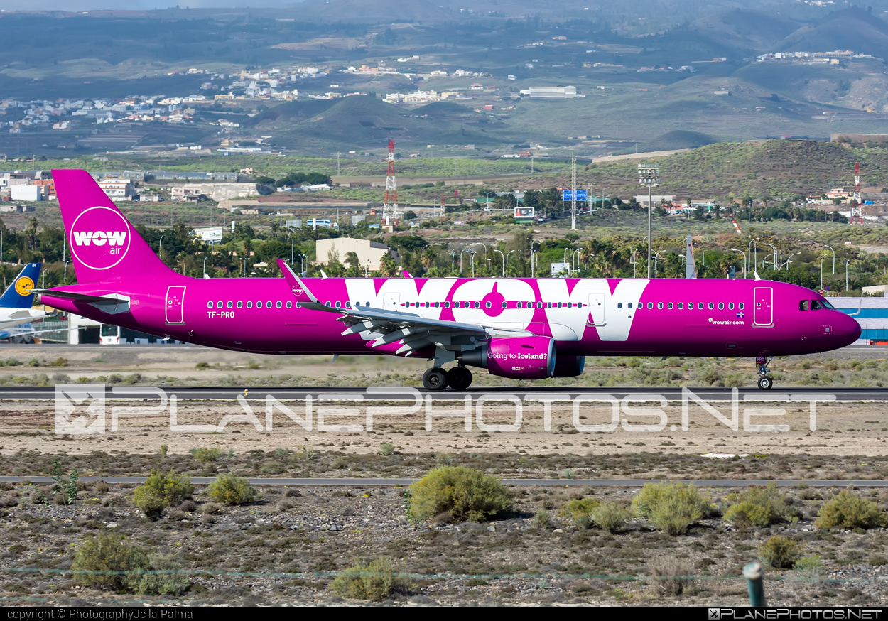 Airbus A321-211 - TF-PRO operated by WOW air #a320family #a321 #airbus #airbus321