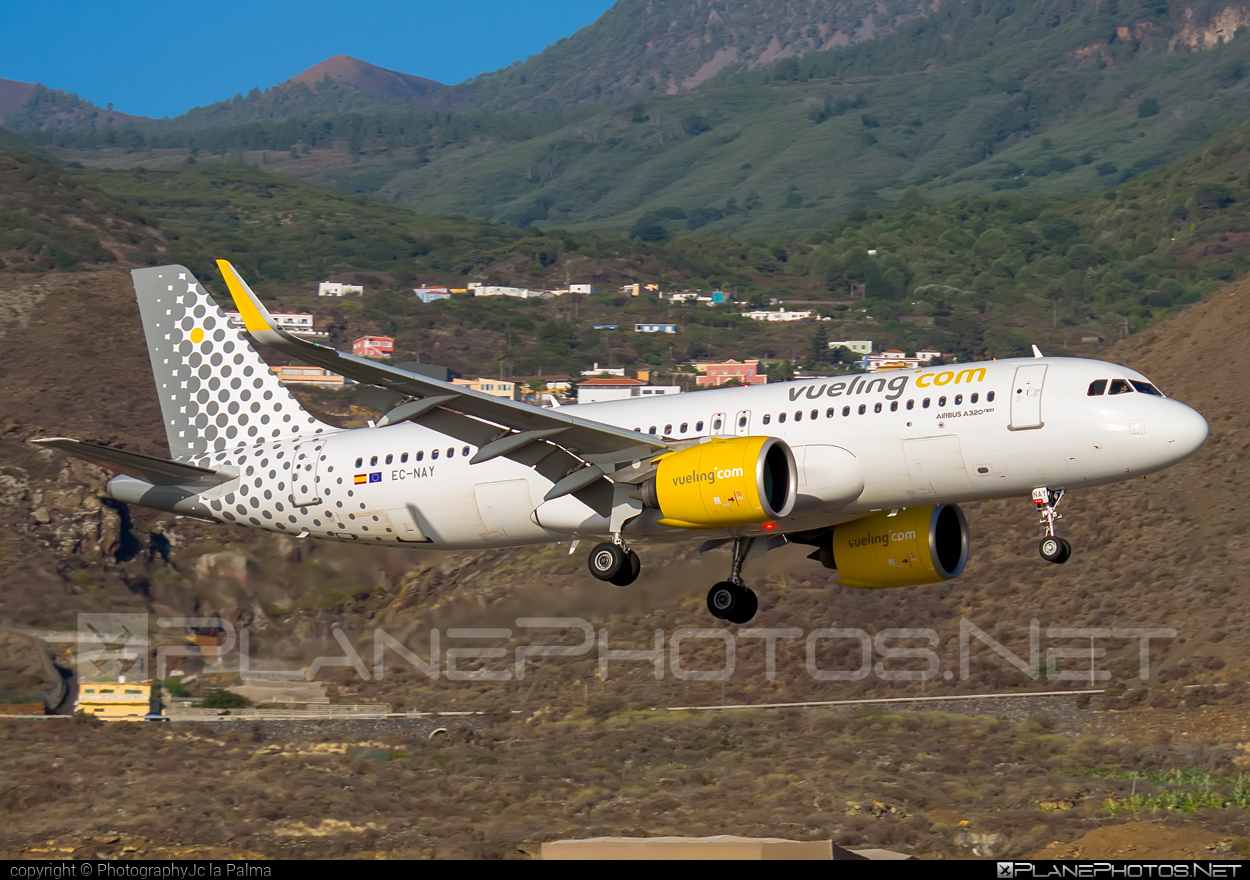 Airbus A320-271N - EC-NAY operated by Vueling Airlines #a320 #a320family #a320neo #airbus #airbus320 #vueling #vuelingairlines