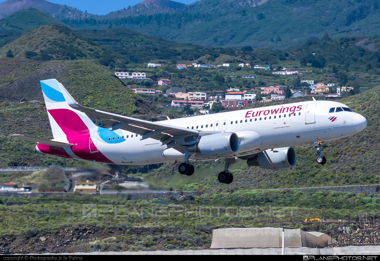 Airbus A320-214 - D-AIZQ operated by Eurowings #a320 #a320family #airbus #airbus320 #eurowings