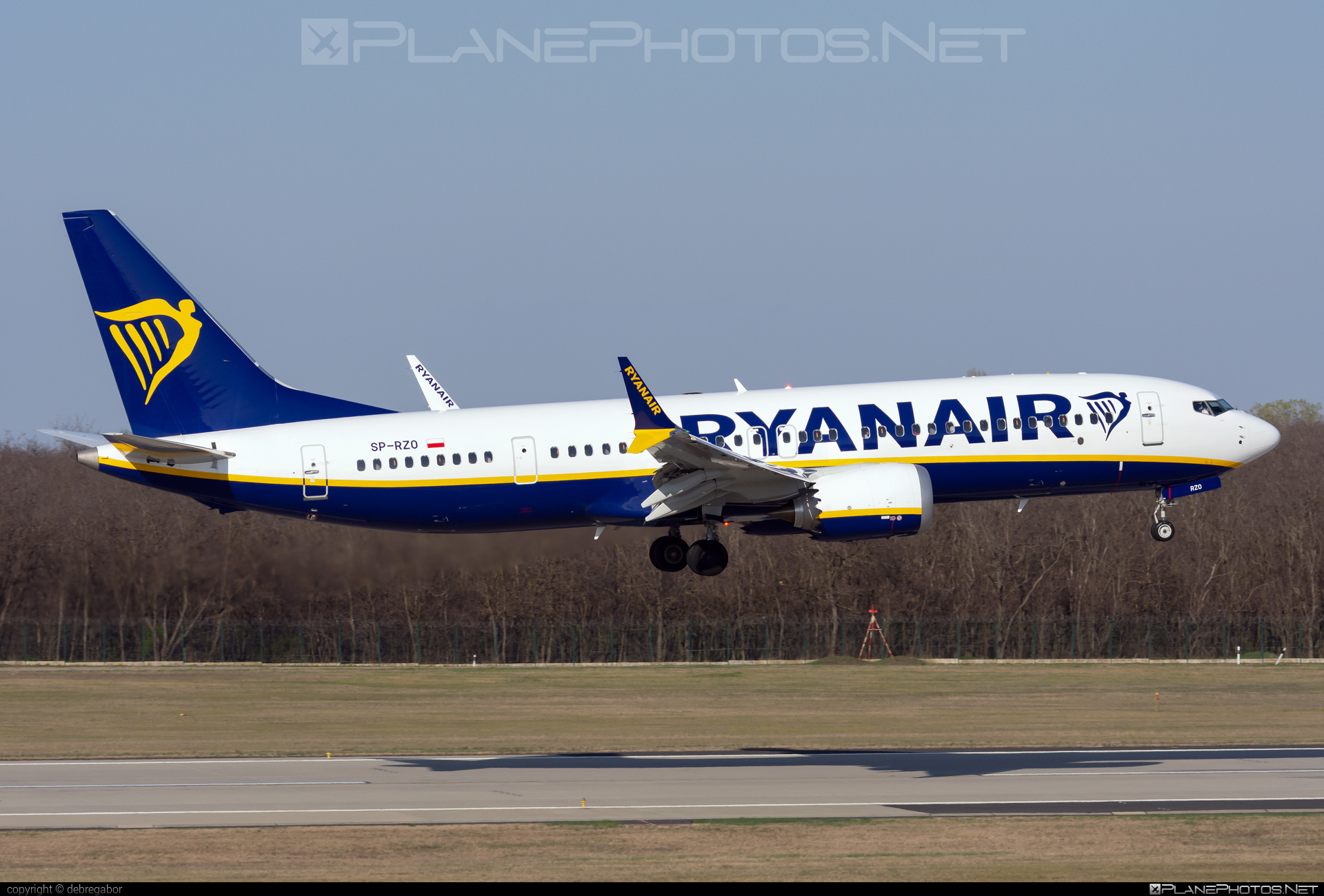 Boeing 737-8 MAX - SP-RZO operated by Ryanair Sun #b737 #b737max #boeing #boeing737 #ryanair #ryanairsun