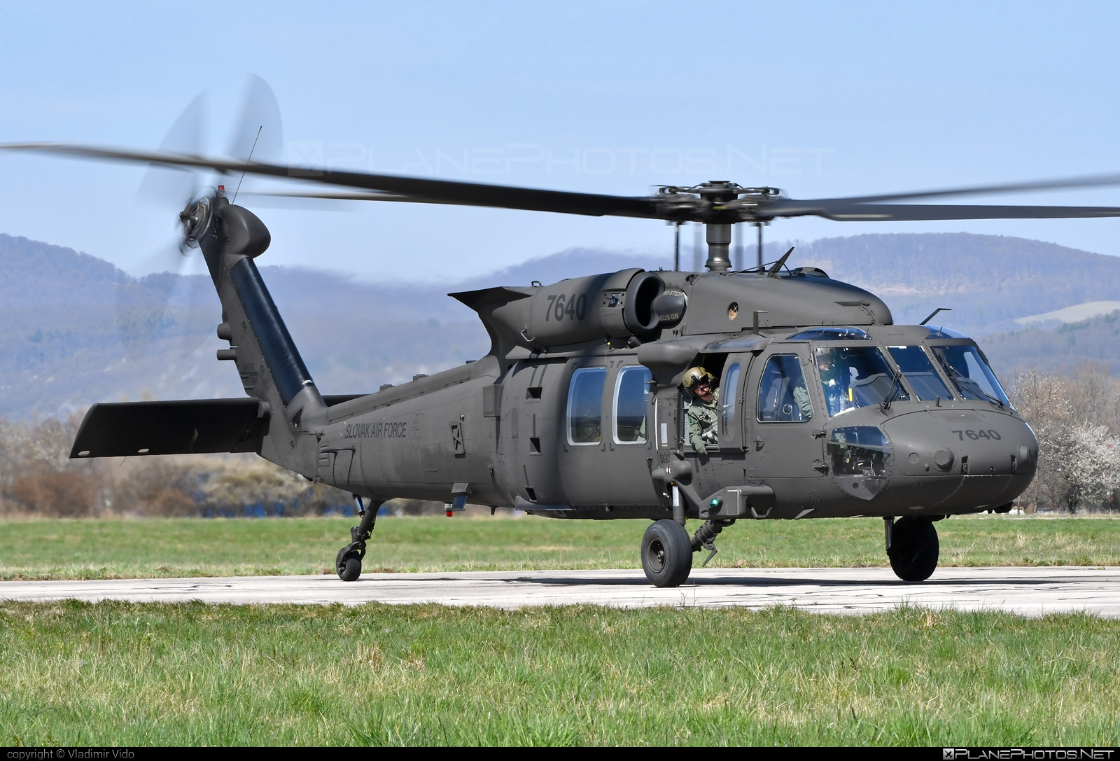 Sikorsky UH-60M Black Hawk - 7640 operated by Vzdušné sily OS SR (Slovak Air Force) #blackhawk #sikorsky #slovakairforce #uh60 #uh60blackhawk #uh60m #vzdusnesilyossr