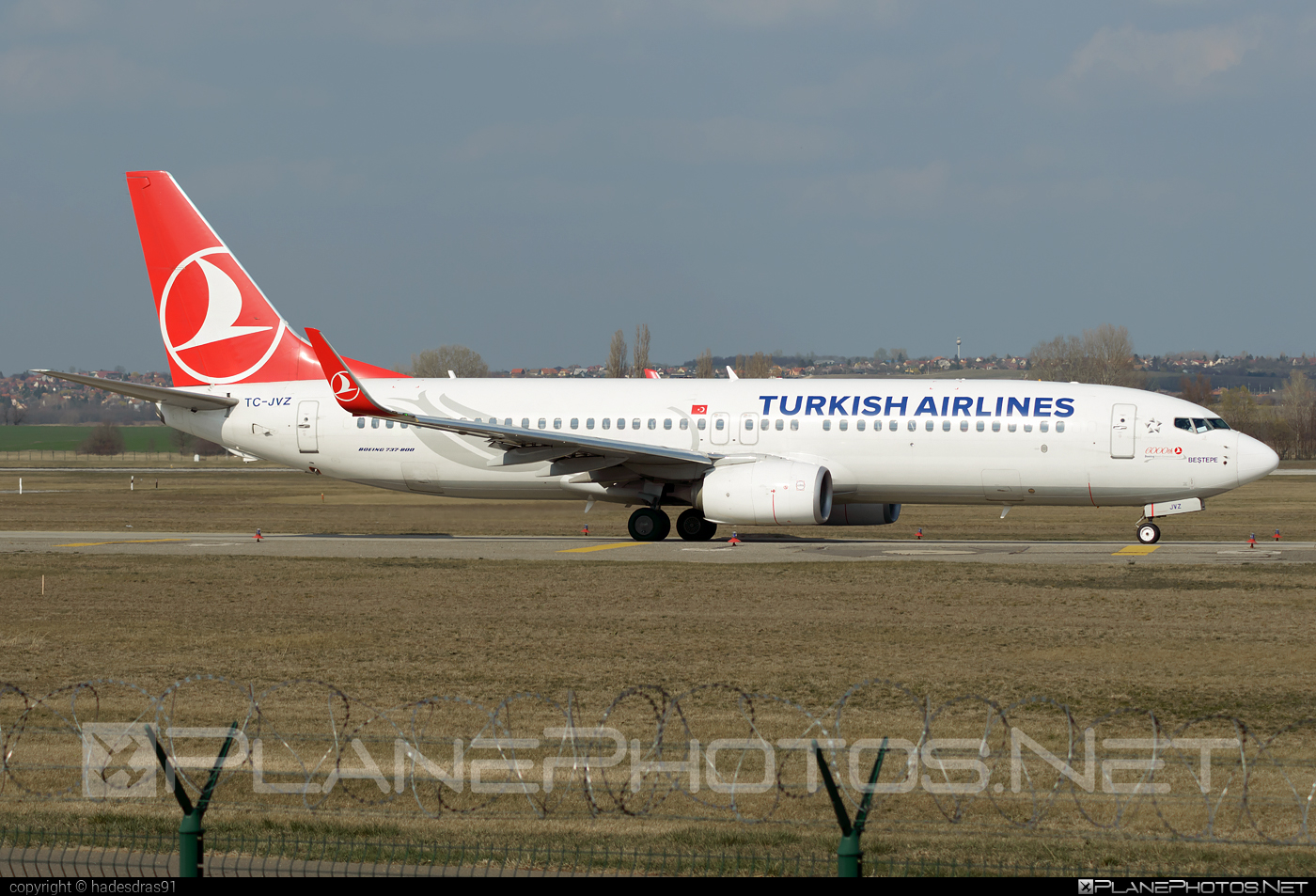 TC-JZV - Boeing 737-800 operated by Turkish Airlines taken by