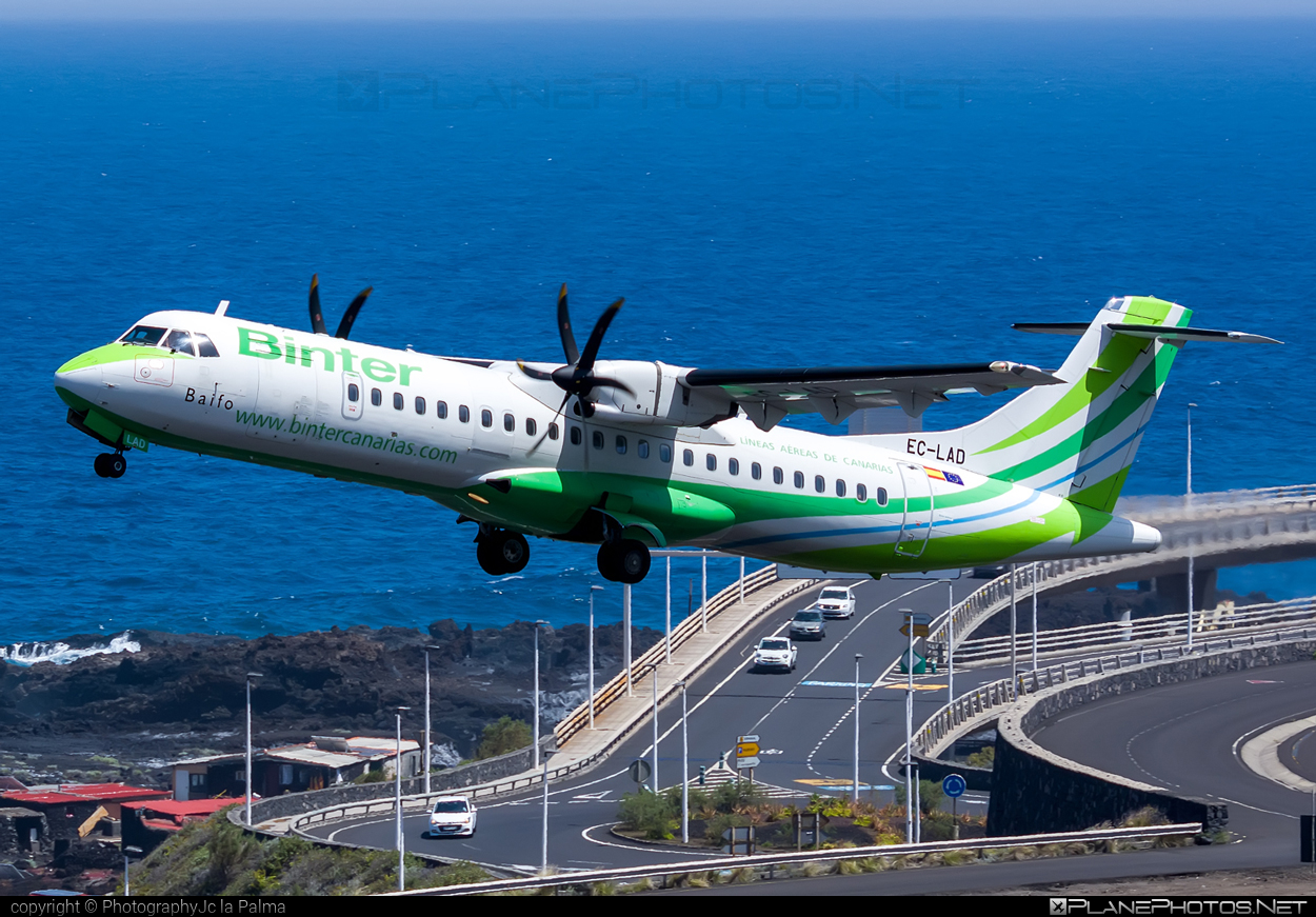 ATR 72-212A - EC-LAD operated by Binter Canarias #BinterCanarias #atr #atr72 #atr72212a #atr72500
