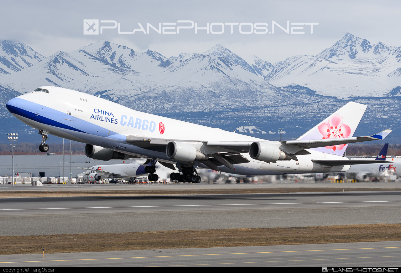 Boeing 747-400F - B-18710 operated by China Airlines Cargo #b747 #boeing #boeing747 #chinaairlines #chinaairlinescargo #jumbo