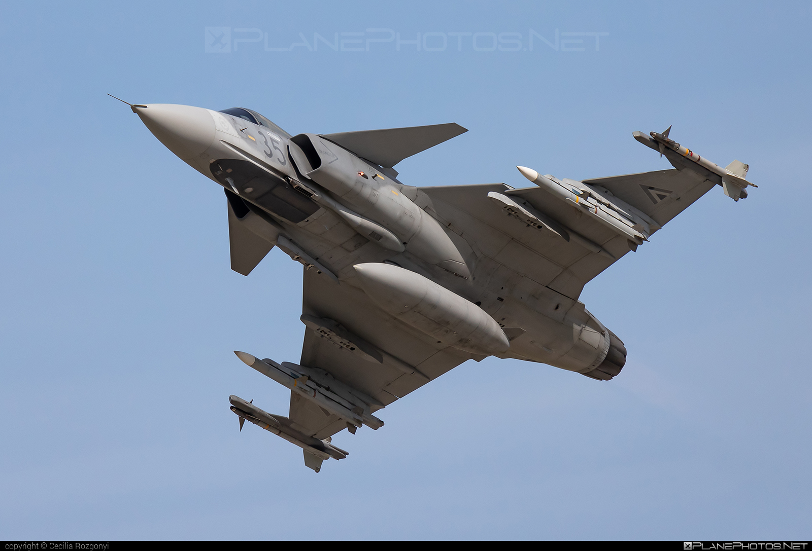 Saab JAS 39C Gripen - 35 operated by Magyar Légierő (Hungarian Air Force) #gripen #hungarianairforce #jas39 #jas39c #jas39gripen #magyarlegiero #saab