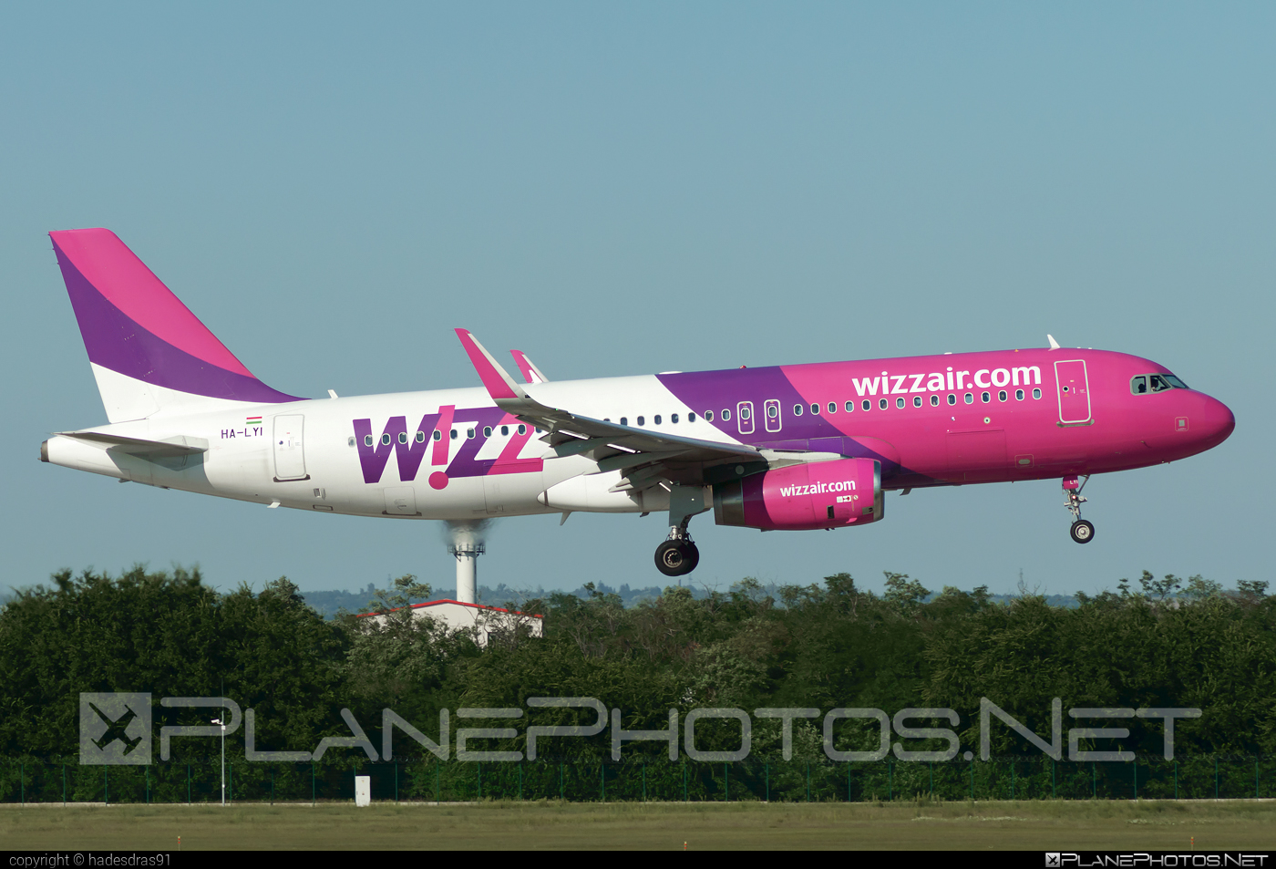 Airbus A320-232 - HA-LYI operated by Wizz Air #a320 #a320family #airbus #airbus320 #wizz #wizzair