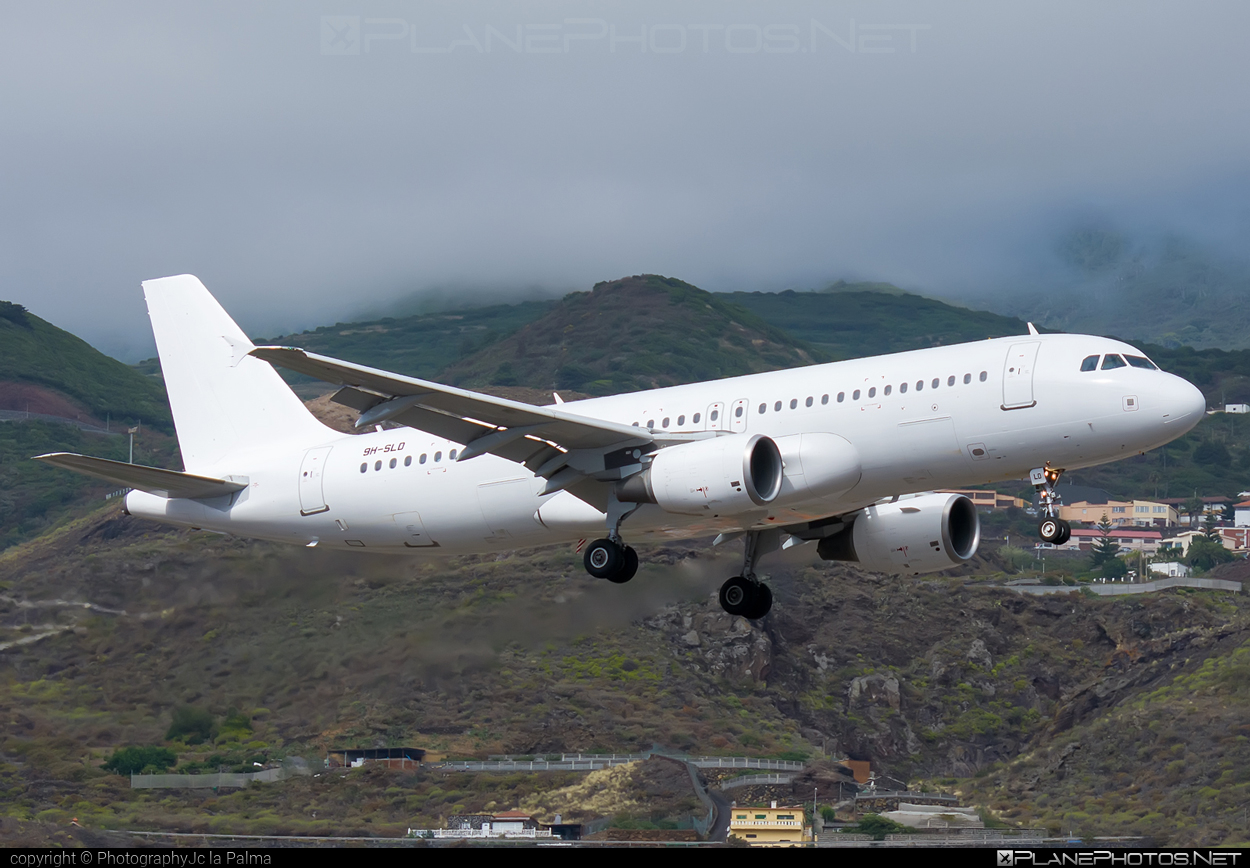 Airbus A320-214 - 9H-SLD operated by SmartLynx Airlines #a320 #a320family #airbus #airbus320