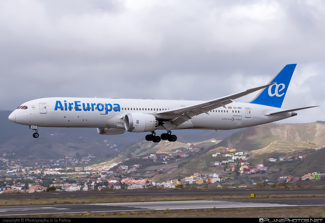 Boeing 787-9 Dreamliner - EC-NEI operated by Air Europa #b787 #boeing #boeing787 #dreamliner