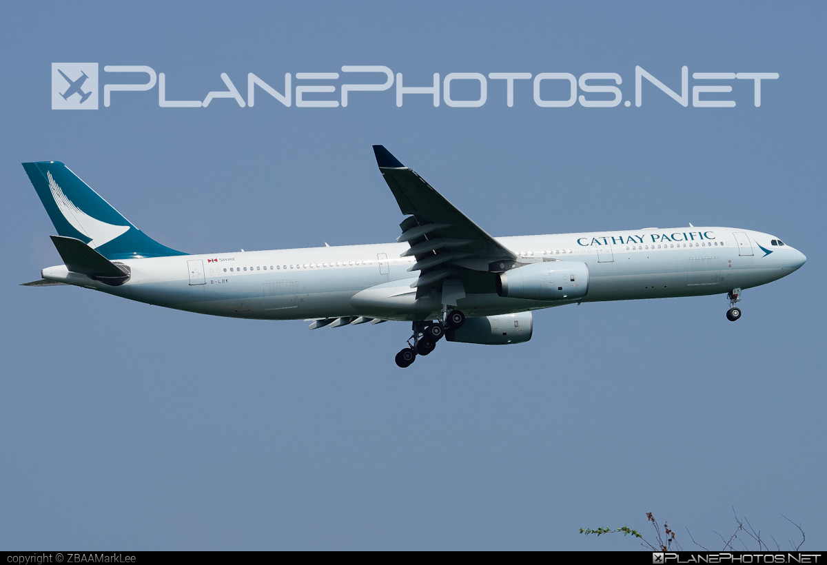 Airbus A330-343 - B-LBK operated by Cathay Pacific Airways #a330 #a330family #airbus #airbus330 #cathaypacific #cathaypacificairways