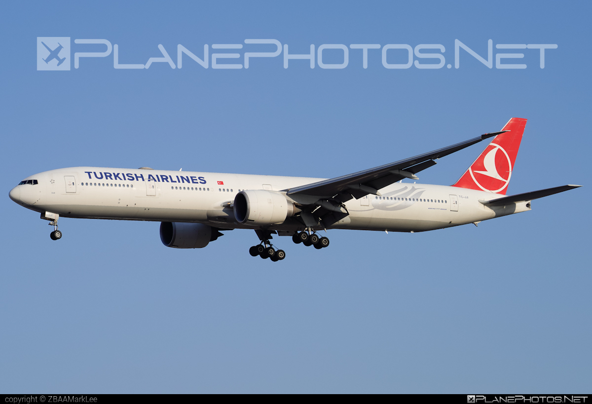 Boeing 777-300ER - TC-JJI operated by Turkish Airlines #b777 #b777er #boeing #boeing777 #tripleseven #turkishairlines