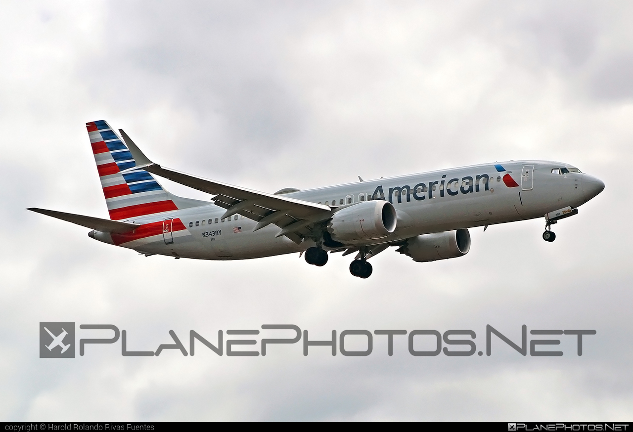 Boeing 737-8 MAX - N343RY operated by American Airlines #americanairlines #b737 #b737max #boeing #boeing737