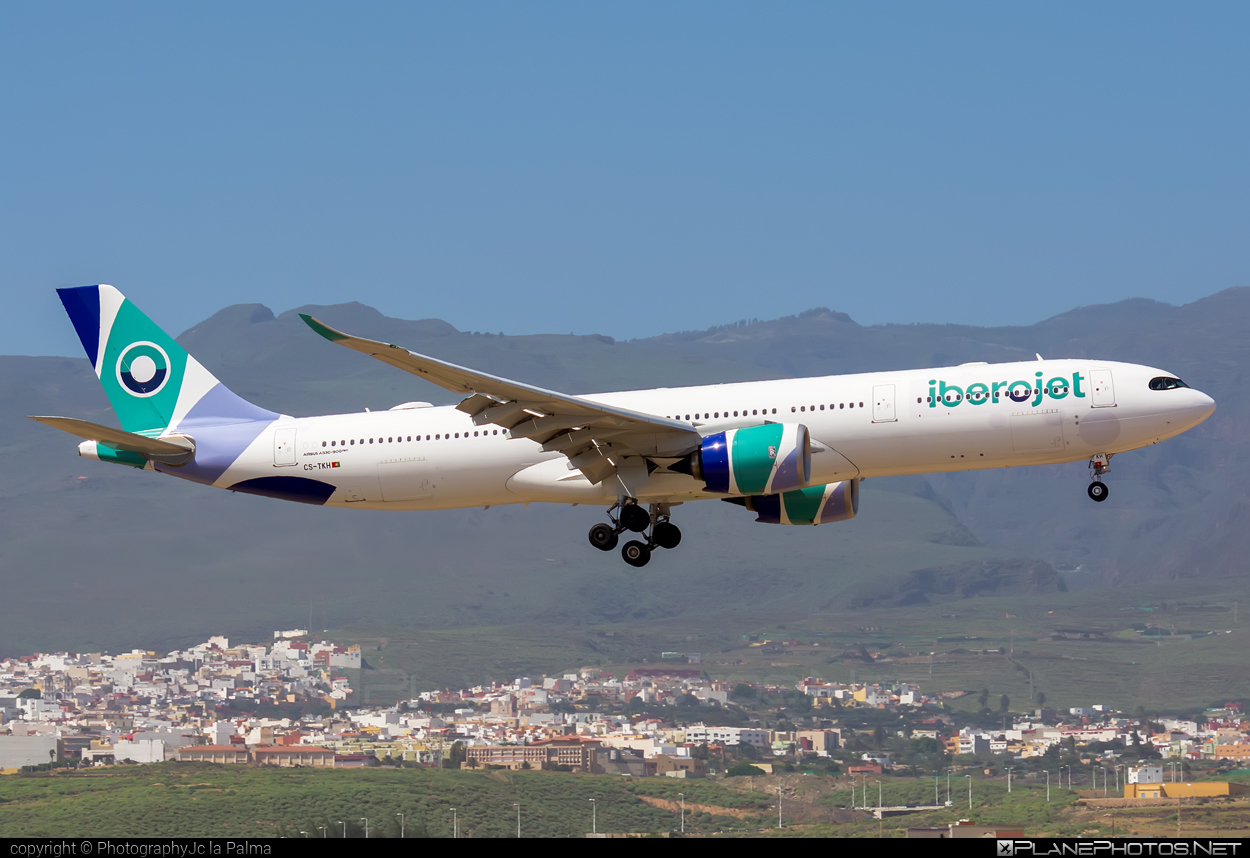 Airbus A330-941N - CS-TKH operated by Iberojet #a330 #a330family #a330neo #airbus #airbus330 #iberojet