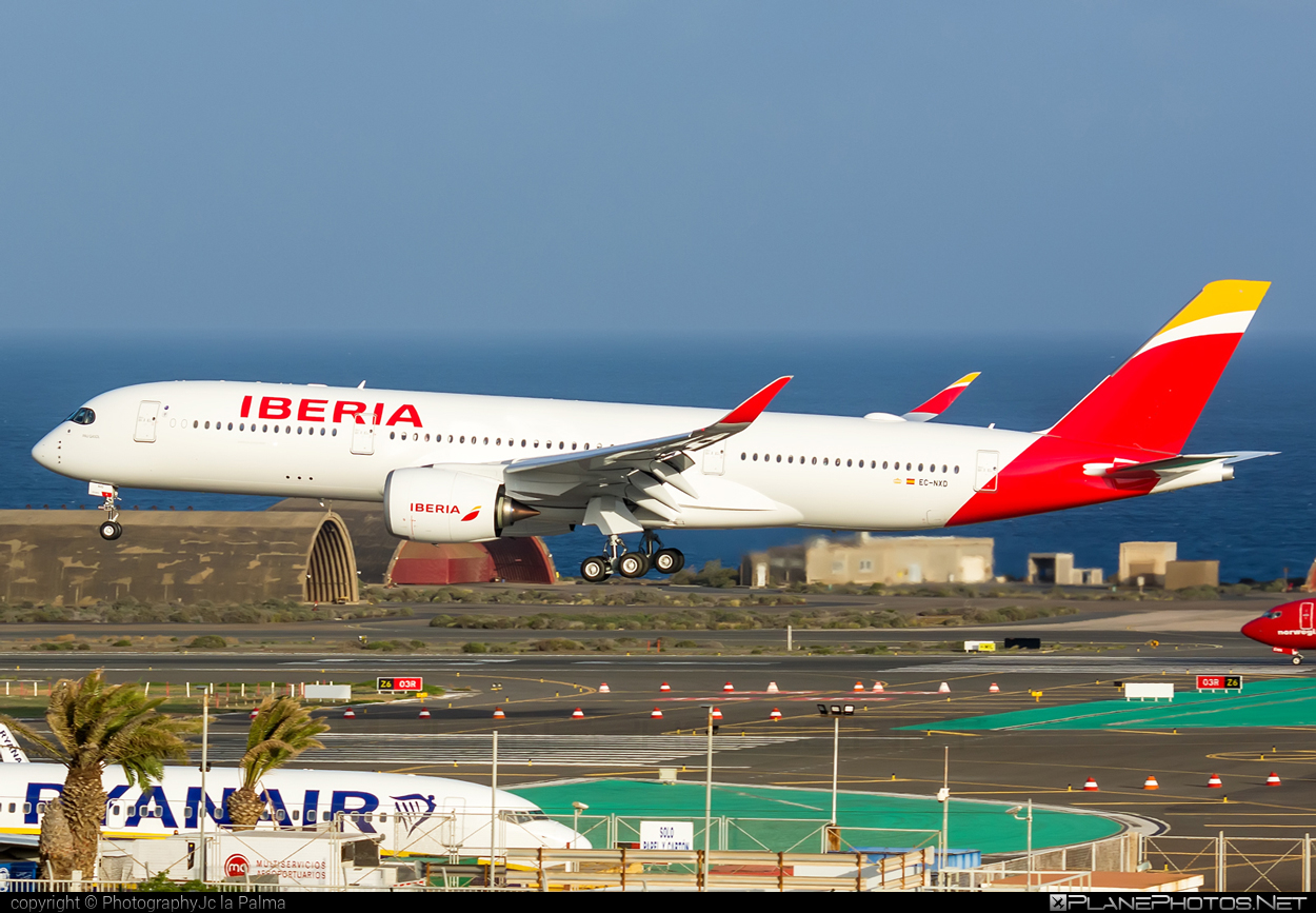 Airbus A350-941 - EC-NXD operated by Iberia #a350 #a350family #airbus #airbus350 #iberia #xwb