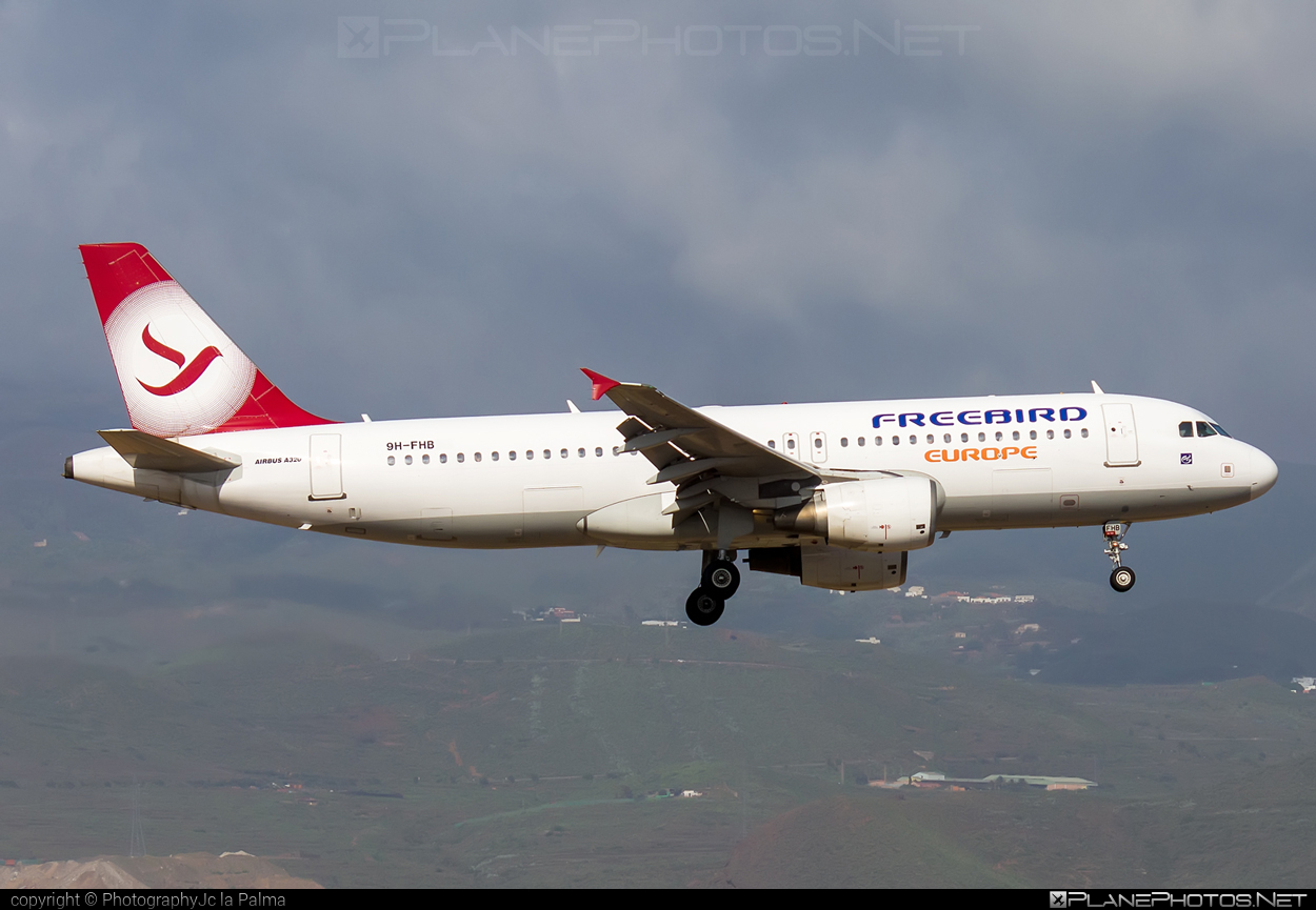 Airbus A320-214 - 9H-FHB operated by Freebird Airlines #FreebirdAirlines #a320 #a320family #airbus #airbus320