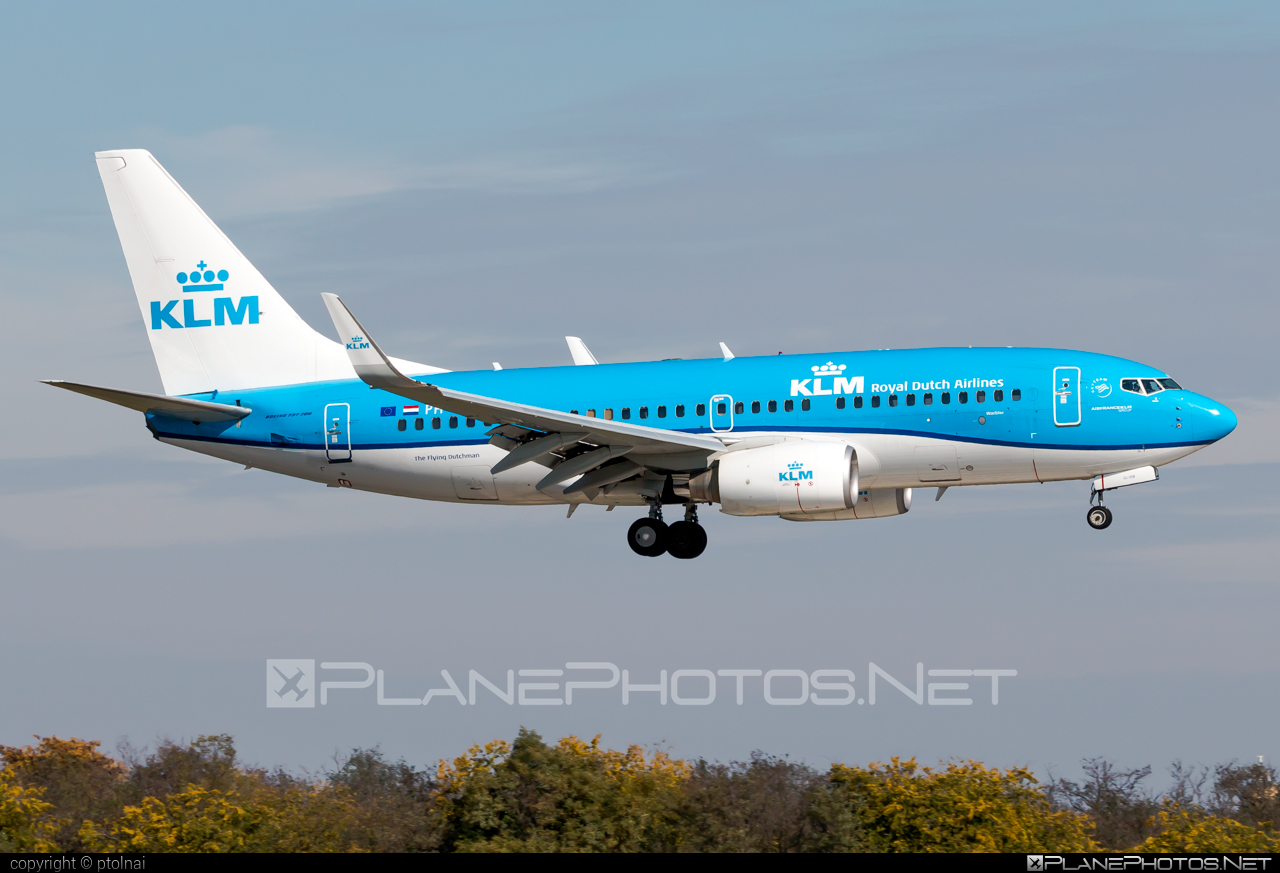 Boeing 737-700 - PH-BGL operated by KLM Royal Dutch Airlines #b737 #b737nextgen #b737ng #boeing #boeing737 #klm #klmroyaldutchairlines #royaldutchairlines