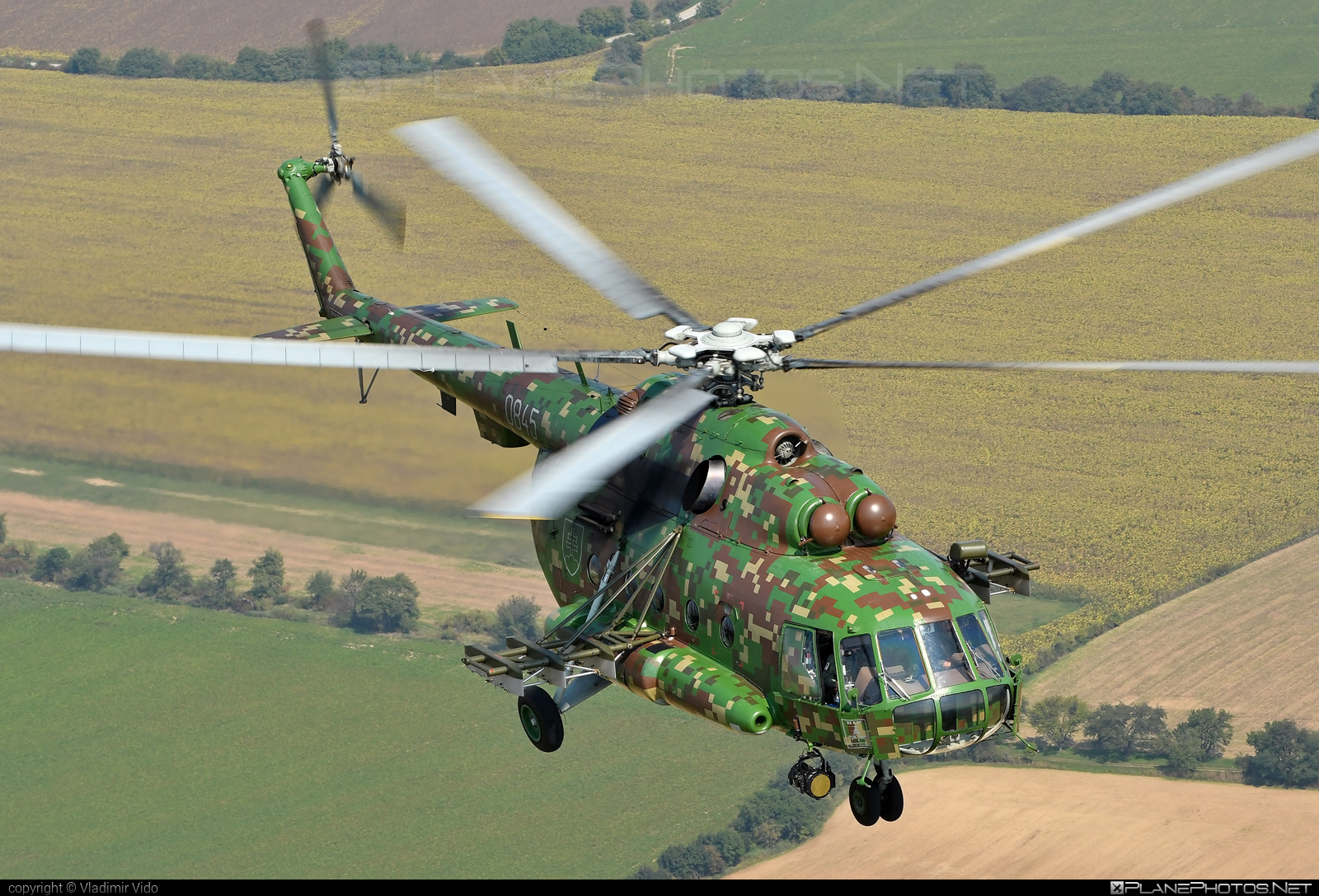 Mil Mi-17M - 0845 operated by Vzdušné sily OS SR (Slovak Air Force) #mi17 #mi17m #mil #milhelicopters #milmi17 #milmi17m #slovakairforce #vzdusnesilyossr