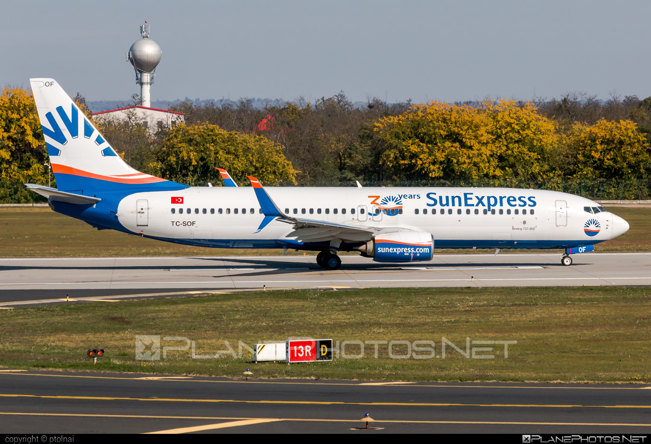 Boeing 737-800 - TC-SOF operated by SunExpress #b737 #b737nextgen #b737ng #boeing #boeing737 #sunexpress