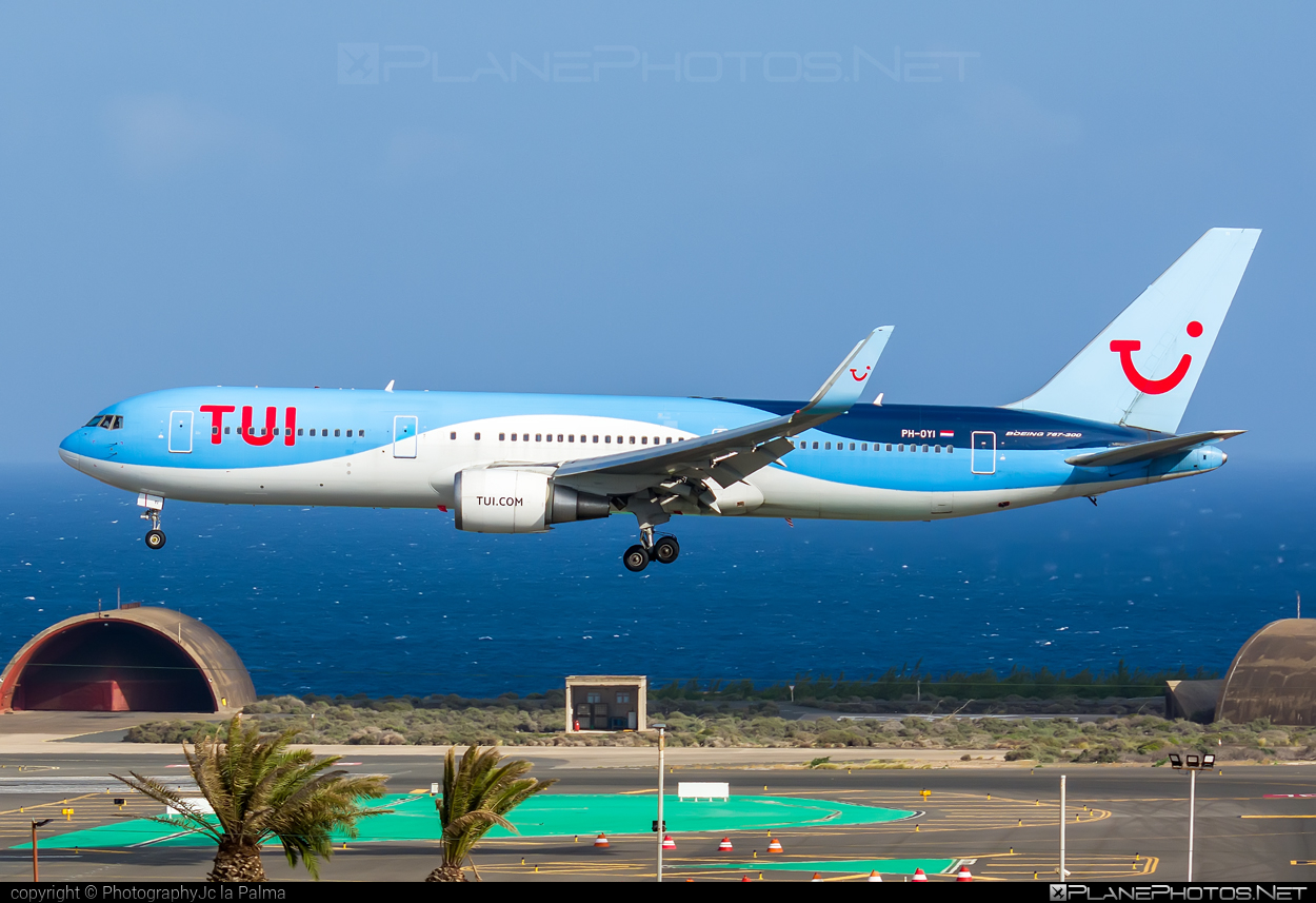 Boeing 767-300ER - PH-OYI operated by TUI Airlines Nederlands #b767 #b767er #boeing #boeing767 #tui #tuiairlines #tuiairlinesnederlands