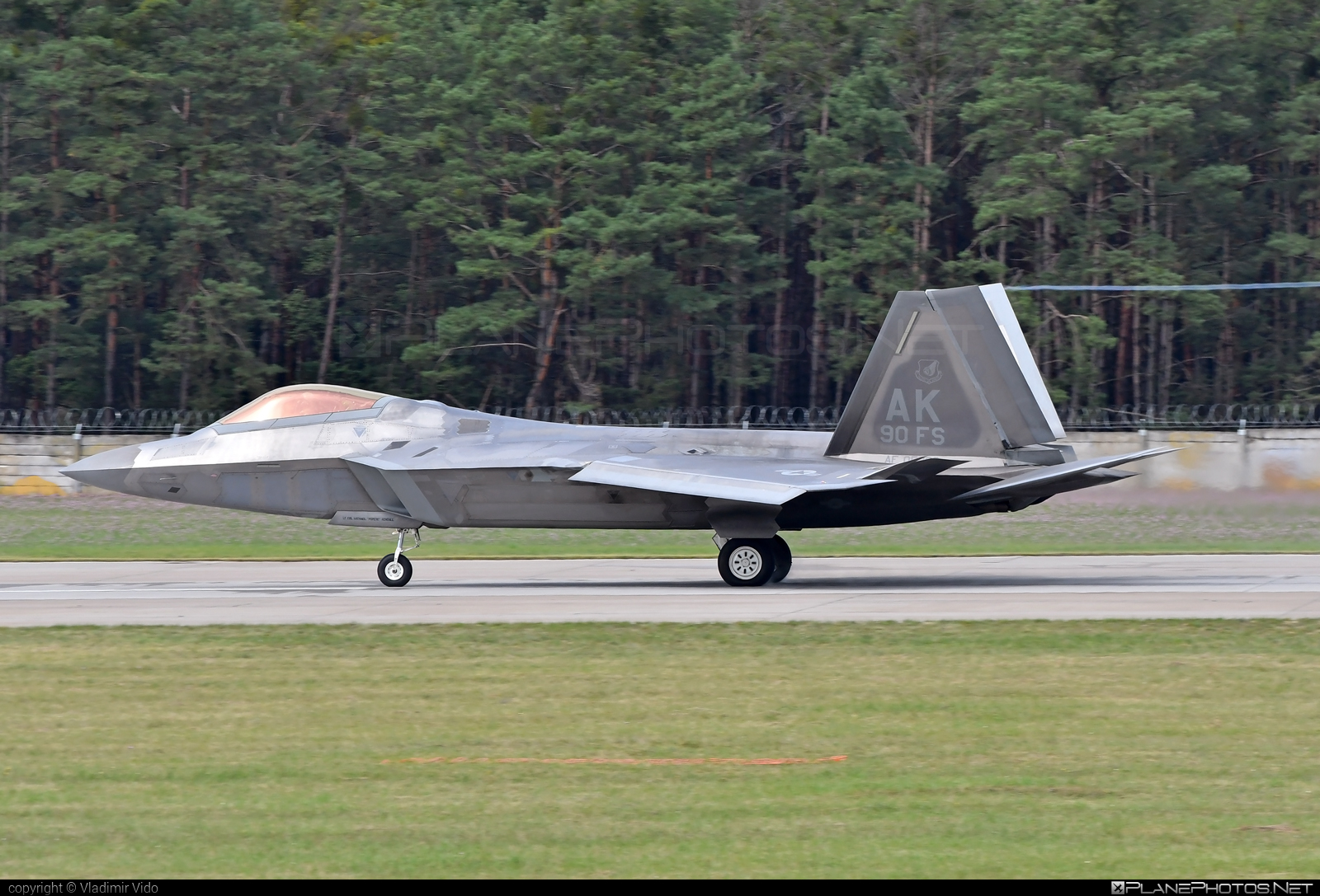 Lockheed Martin F-22A Raptor - 05-4090 operated by US Air Force (USAF) #LockheedMartin #f22 #f22a #f22aRaptor #f22raptor #lockheedMartinF22 #lockheedMartinRaptor #raptor #usaf #usairforce