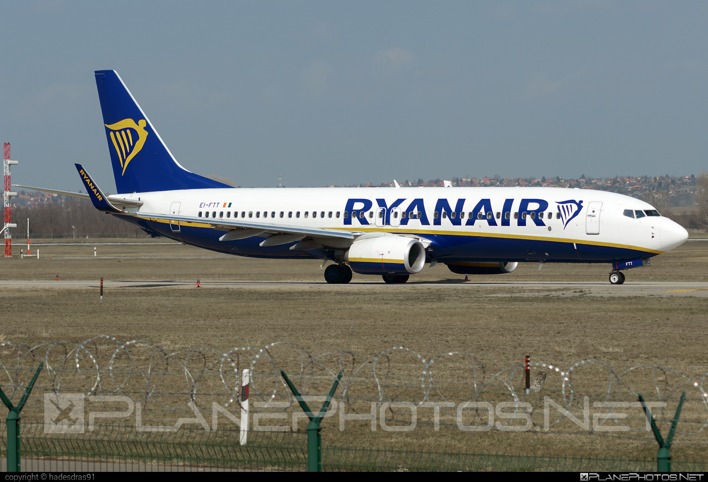 Boeing 737-800 - EI-FTT operated by Ryanair #b737 #b737nextgen #b737ng #boeing #boeing737 #ryanair