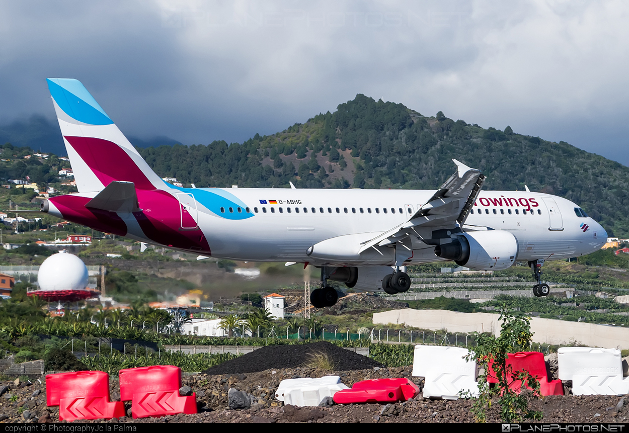Airbus A320-214 - D-ABHG operated by Eurowings #a320 #a320family #airbus #airbus320 #eurowings