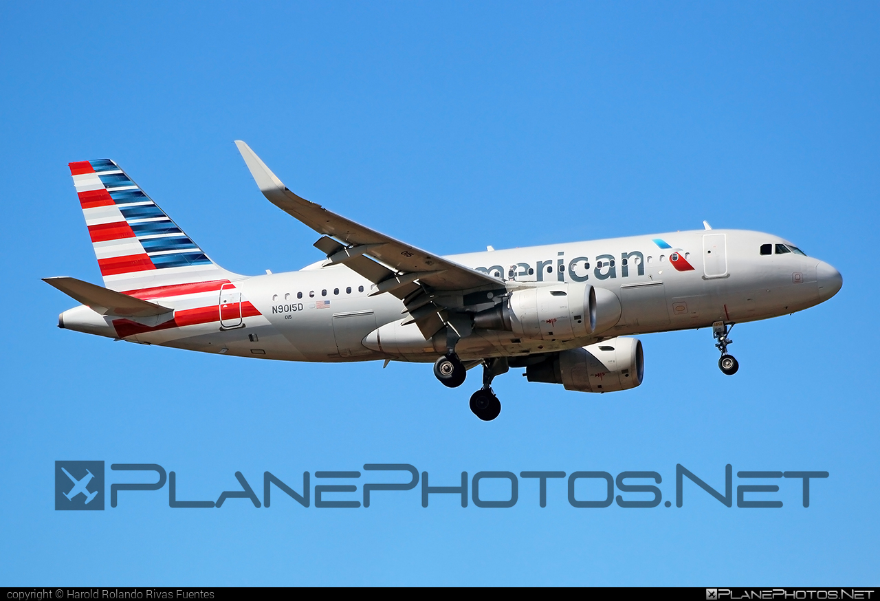 Airbus A319-115 - N9015D operated by American Airlines #a319 #a320family #airbus #airbus319 #americanairlines
