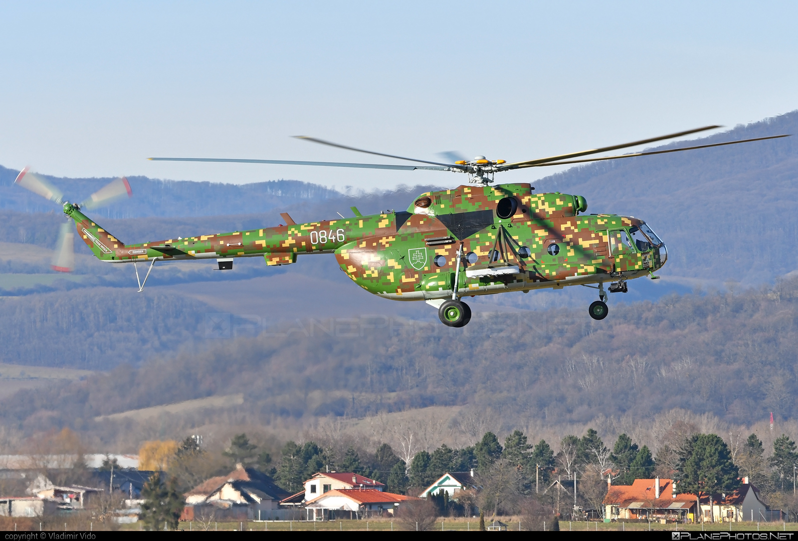 Mil Mi-17M - 0846 operated by Vzdušné sily OS SR (Slovak Air Force) #mi17 #mi17m #mil #milhelicopters #milmi17 #milmi17m #slovakairforce #vzdusnesilyossr