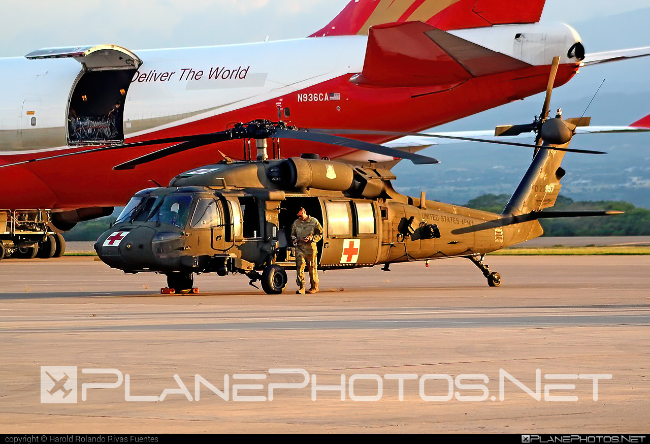 Sikorsky UH-60L Black Hawk - 02-26957 operated by US Army #blackhawk #sikorsky #uh60 #uh60blackhawk #uh60l #usarmy