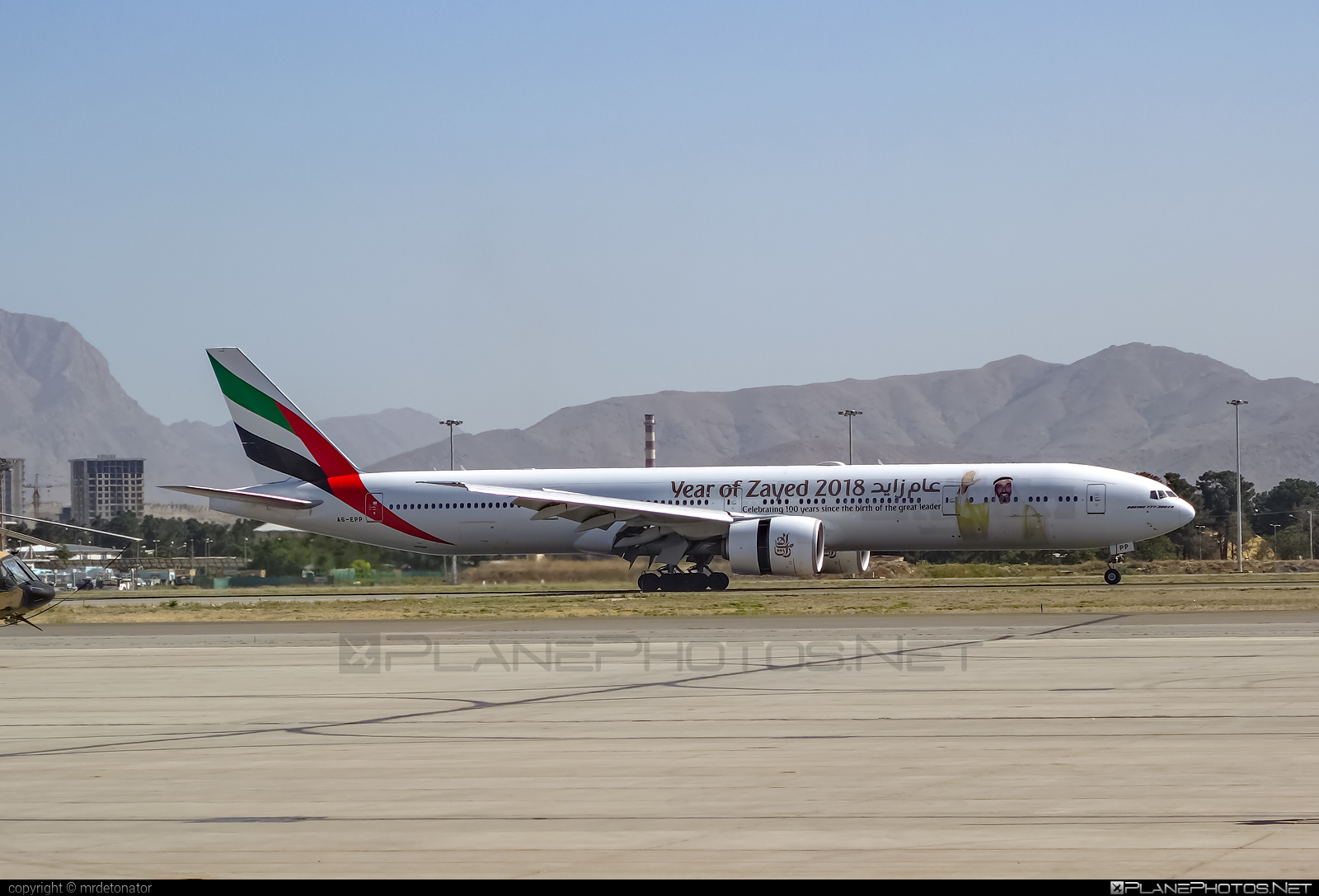 Boeing 777-300ER - A6-EPP operated by Emirates #b777 #b777er #boeing #boeing777 #emirates #tripleseven