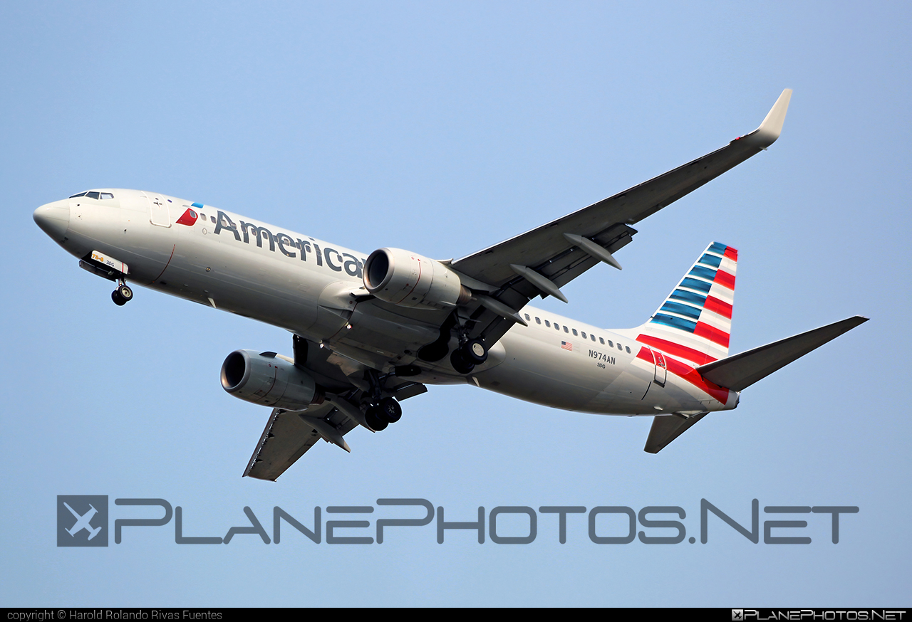 Boeing 737-800 - N974AN operated by American Airlines #americanairlines #b737 #b737nextgen #b737ng #boeing #boeing737