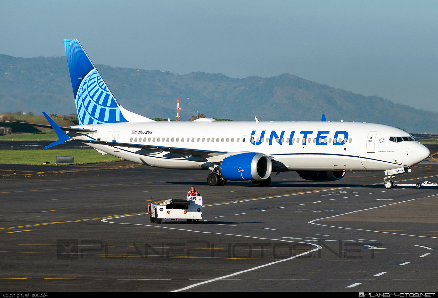 Boeing 737-8 MAX - N27292 operated by United Airlines #b737 #b737max #boeing #boeing737 #unitedairlines