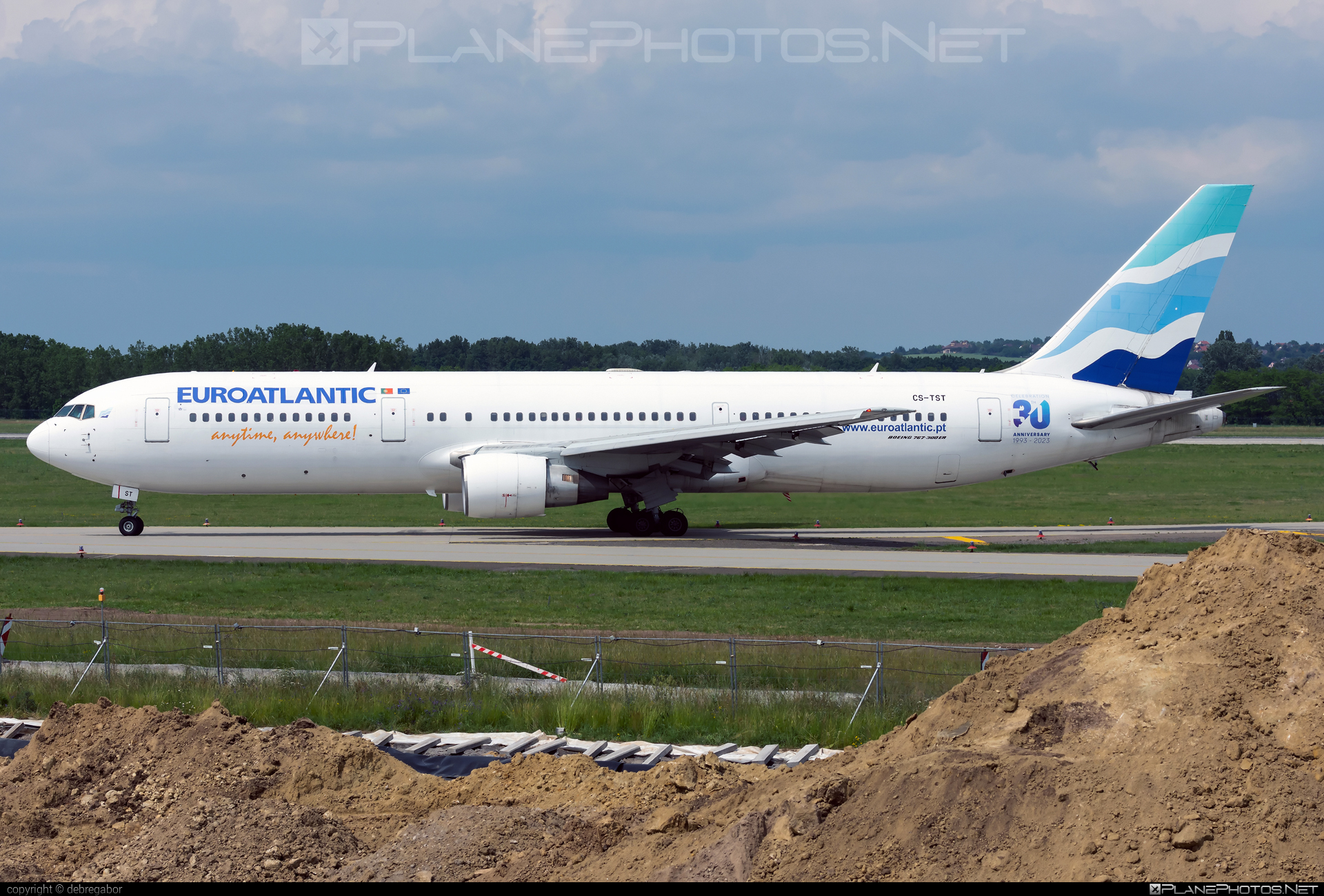 Boeing 767-300ER - CS-TST operated by euroAtlantic Airways #FerencLisztIntl #b767 #b767er #boeing #boeing767 #euroatlantic #euroatlanticairways