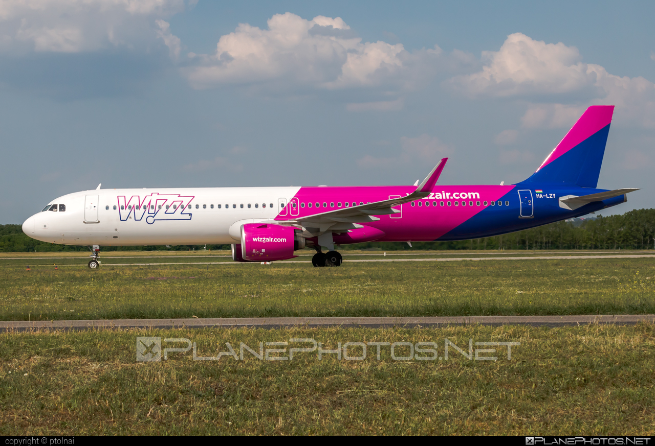 Airbus A321-271NX - HA-LZY operated by Wizz Air #FerencLisztIntl #a320family #a321 #a321neo #airbus #airbus321 #airbus321lr #wizz #wizzair