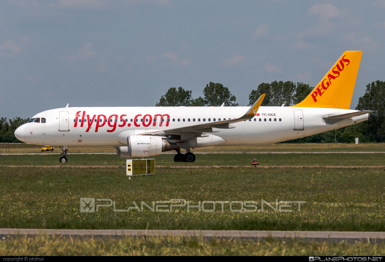 Airbus A320-216 - TC-DCE operated by Pegasus Airlines #Ella #FerencLisztIntl #PegasusAirlines #a320 #a320family #airbus #airbus320 #flypgs