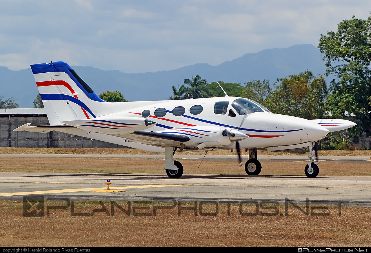 Cessna 414 - HR-AXW operated by Private operator #LaMesaRamonVilledaMoralesIntl #cessna