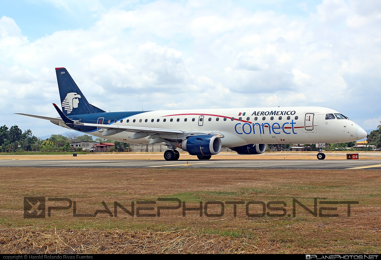XAAEH Embraer E190AR (ERJ190100IGW) operated by Aeroméxico Connect