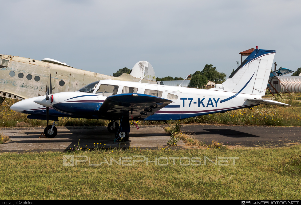 Piper PA-34-200T Seneca II - T7-KAY operated by Private operator #7T-KAY #Kaposujlak #PA-34-200T #SenecaII #piper