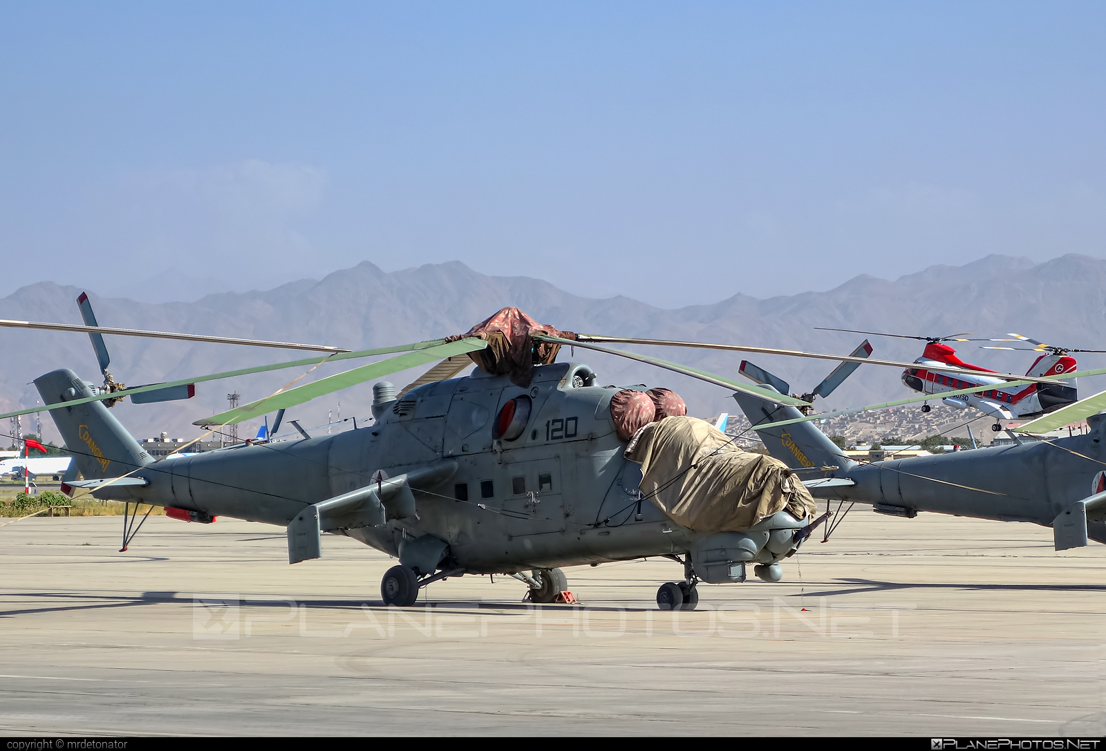 Mil Mi-24D - 120 operated by Afghan Air Force #afghanairforce #mi24 #mi24d #mil #mil24 #mil24d #milhelicopters