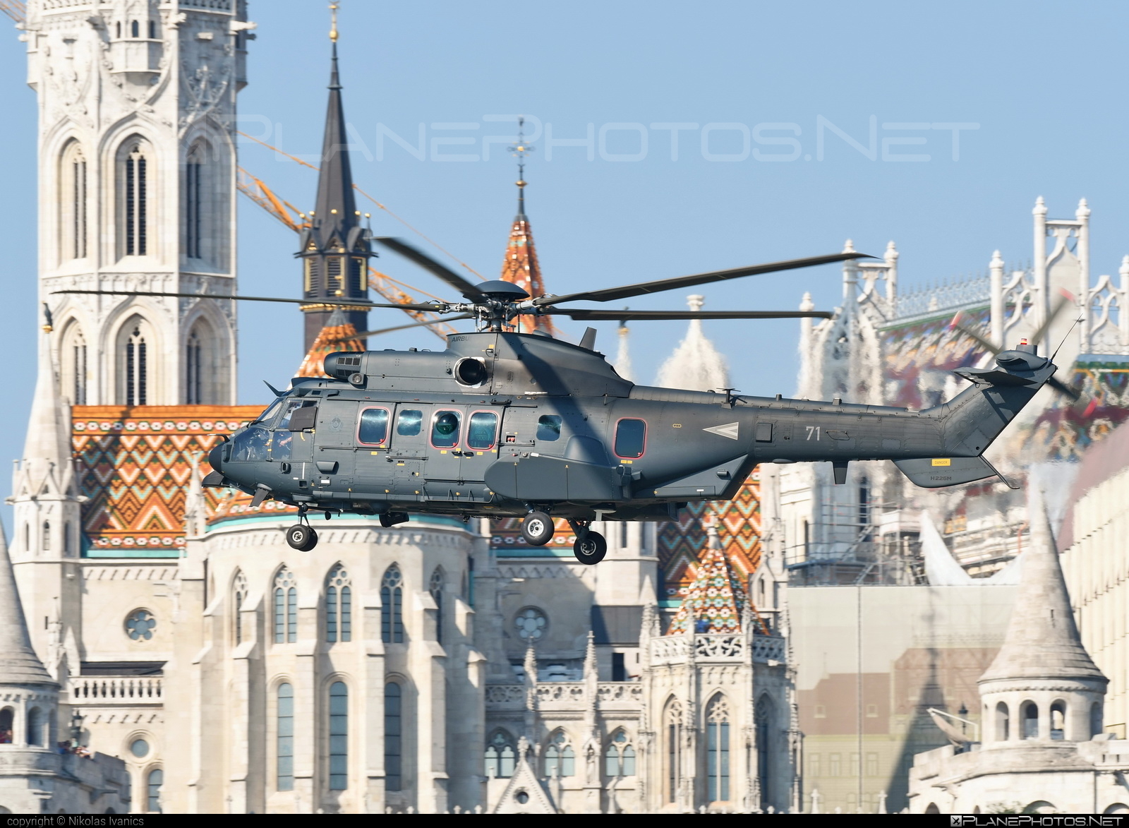Airbus Helicopters H225M Super Puma - 71 operated by Magyar Légierő (Hungarian Air Force) #H225MSuperPuma #airbushelicopters #hungarianairforce #magyarlegiero