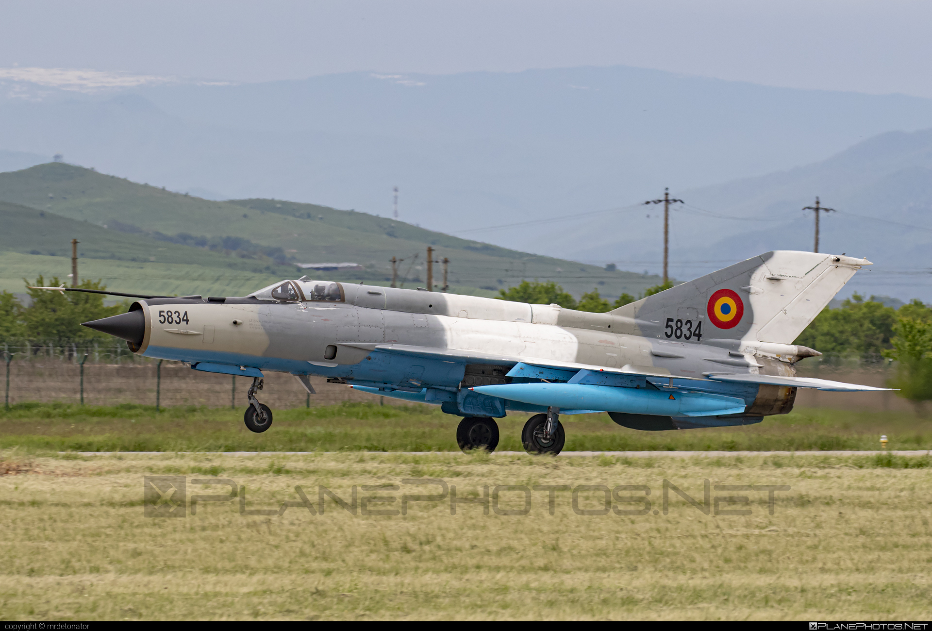 Mikoyan-Gurevich MiG-21MF - 5834 operated by Forţele Aeriene Române (Romanian Air Force) #forteleaerieneromane #mig #mig21 #mig21mf #mikoyangurevich #romanianairforce