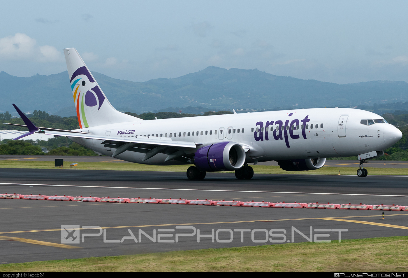 Boeing 737-8 MAX - HI1027 operated by Arajet #ValleNuevo #arajet #b737 #b737max #boeing #boeing737