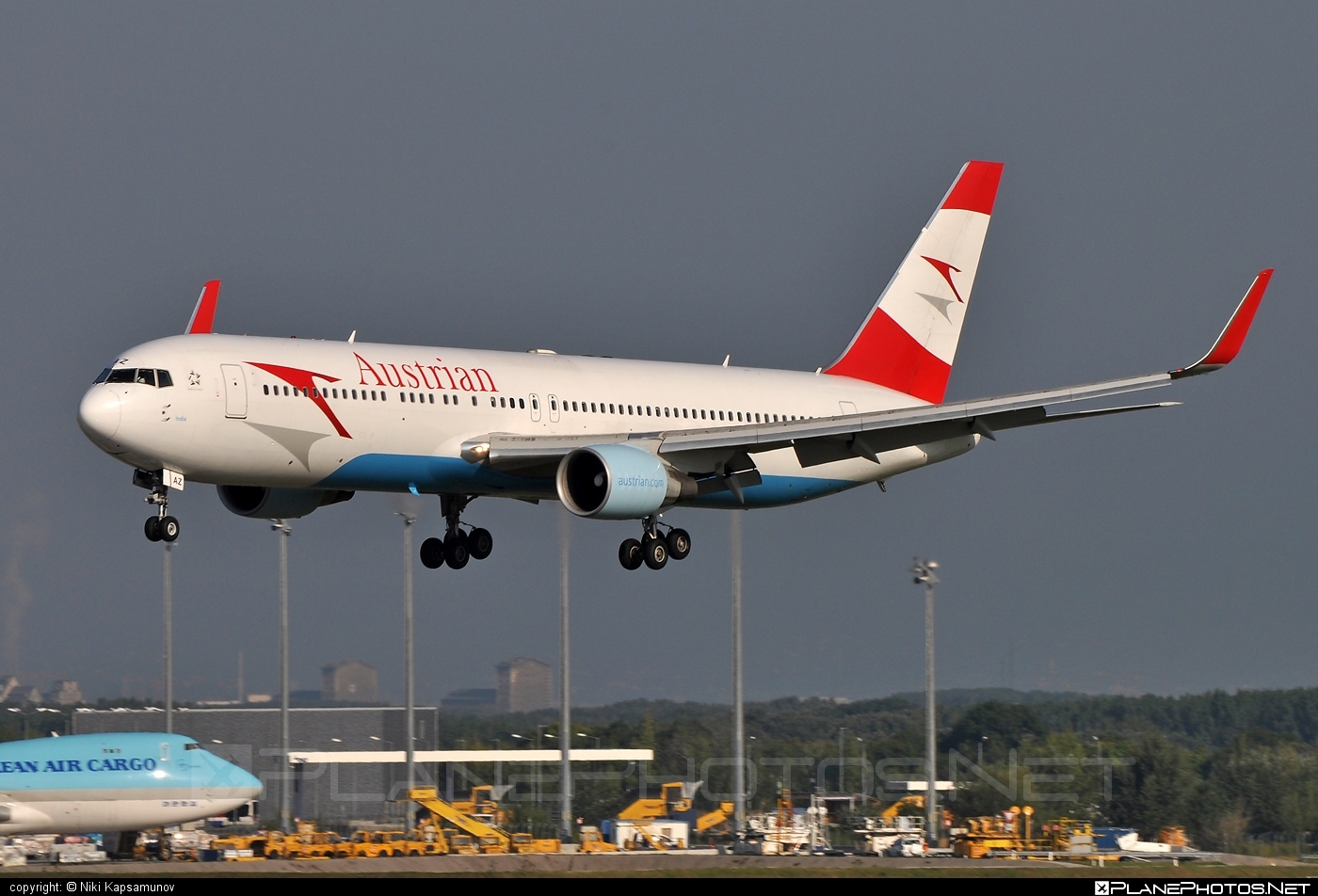 Boeing 767-300ER - OE-LAZ operated by Austrian Airlines #b767 #b767er #boeing #boeing767