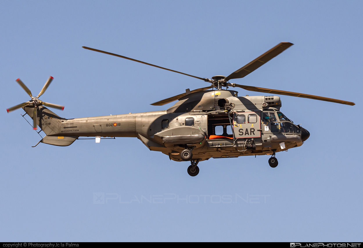 Aerospatiale AS332 C1 Super Puma - HD.21-18 operated by Ejército del Aire (Spanish Air Force) #aerospatiale #as332 #as332c1 #ejercitoDelAire #spanishAirForce #superpuma