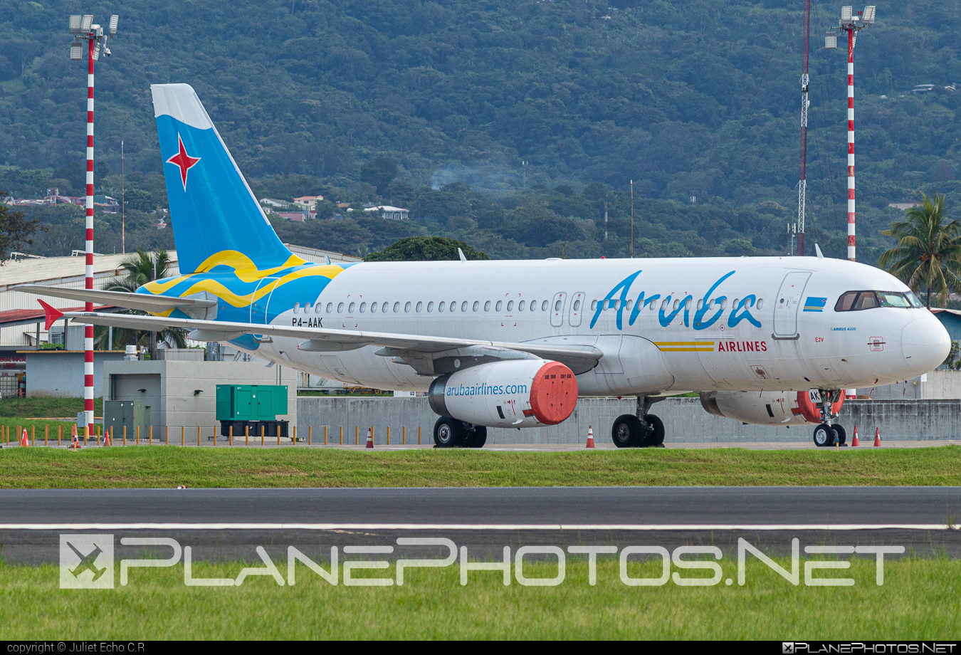 Airbus A320-232 - P4-AAK operated by Aruba Airlines #a320 #a320family #airbus #airbus320 #arubaAirlines