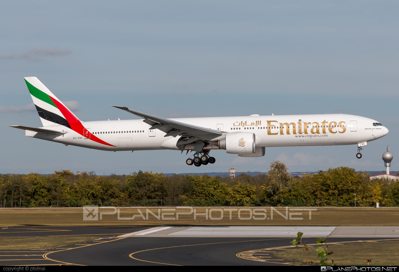 Boeing 777-300ER - A6-ENC operated by Emirates #b777 #b777er #boeing #boeing777 #emirates #tripleseven