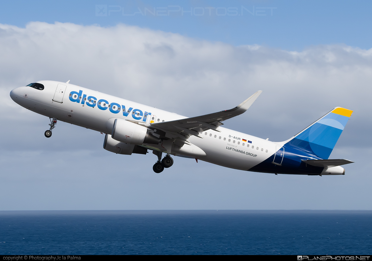 Airbus A320-214 - D-AIUR operated by Discover Airlines #a320 #a320family #airbus #airbus320 #discoverAirlines