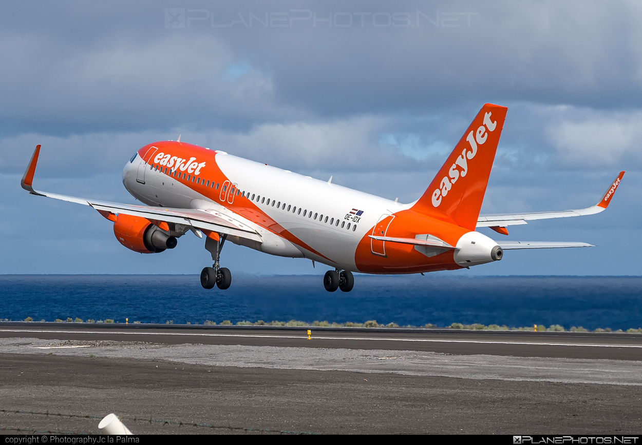 Airbus A320-214 - OE-IDX operated by easyJet Europe #a320 #a320family #airbus #airbus320 #easyjet #easyjeteurope